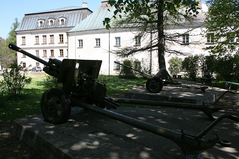 a 142